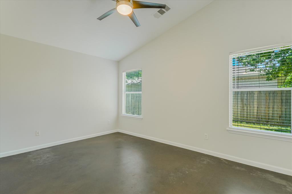 11518 James B Connolly Ln Property Photo 13