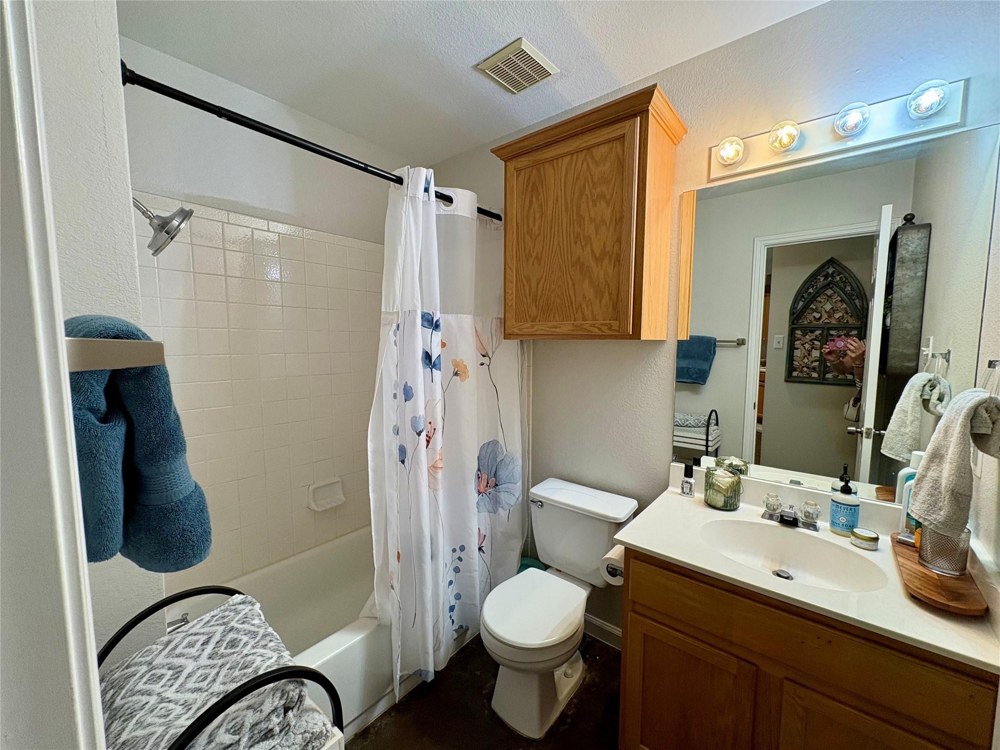 11518 James B Connolly Ln Property Photo 21