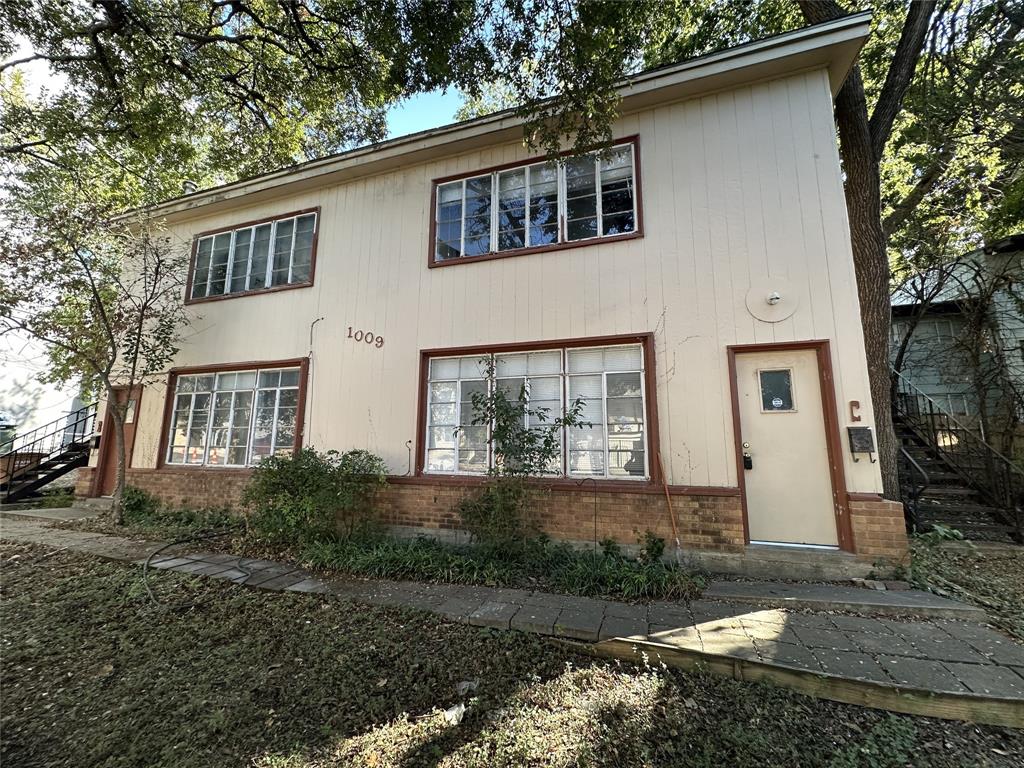 1009 W 25th St #c Property Photo 1