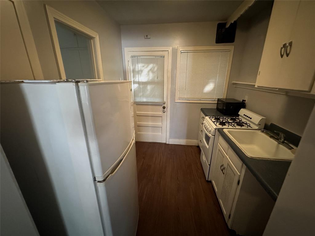 1009 W 25th St #c Property Photo 3