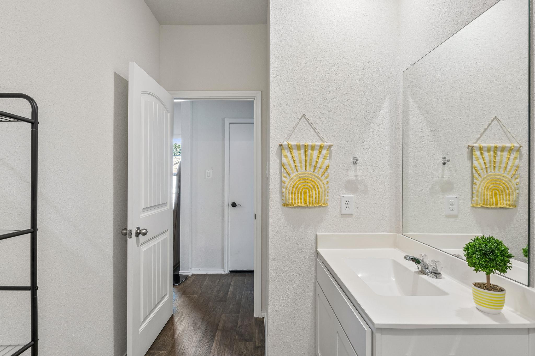 343 Sickle Loop Property Photo 5