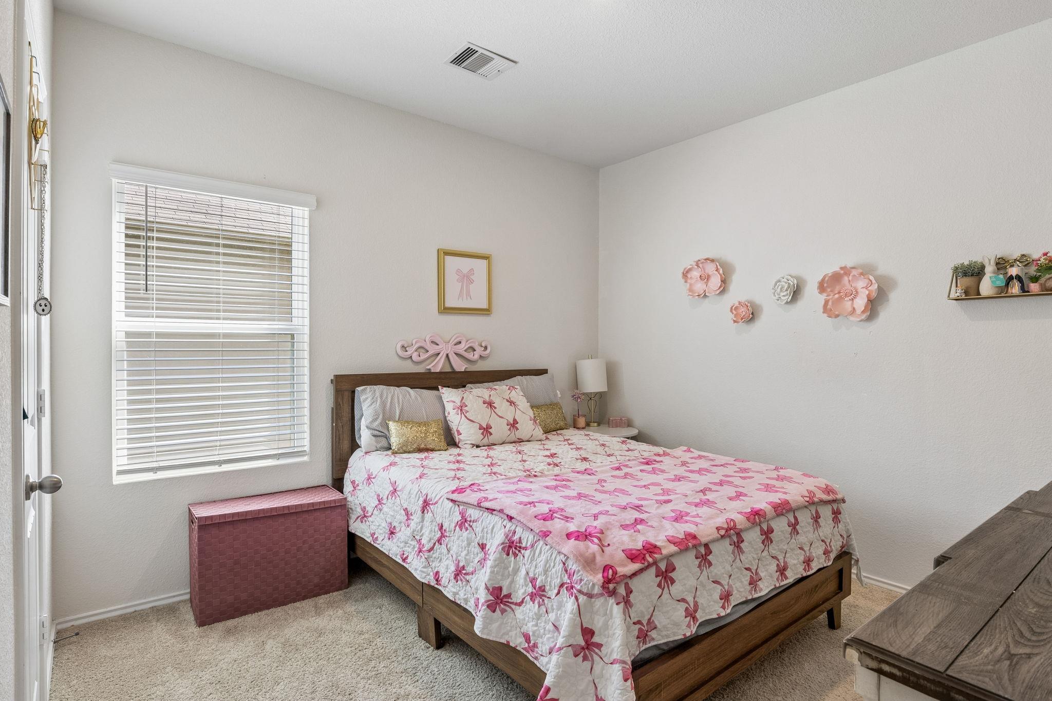 343 Sickle Loop Property Photo 6