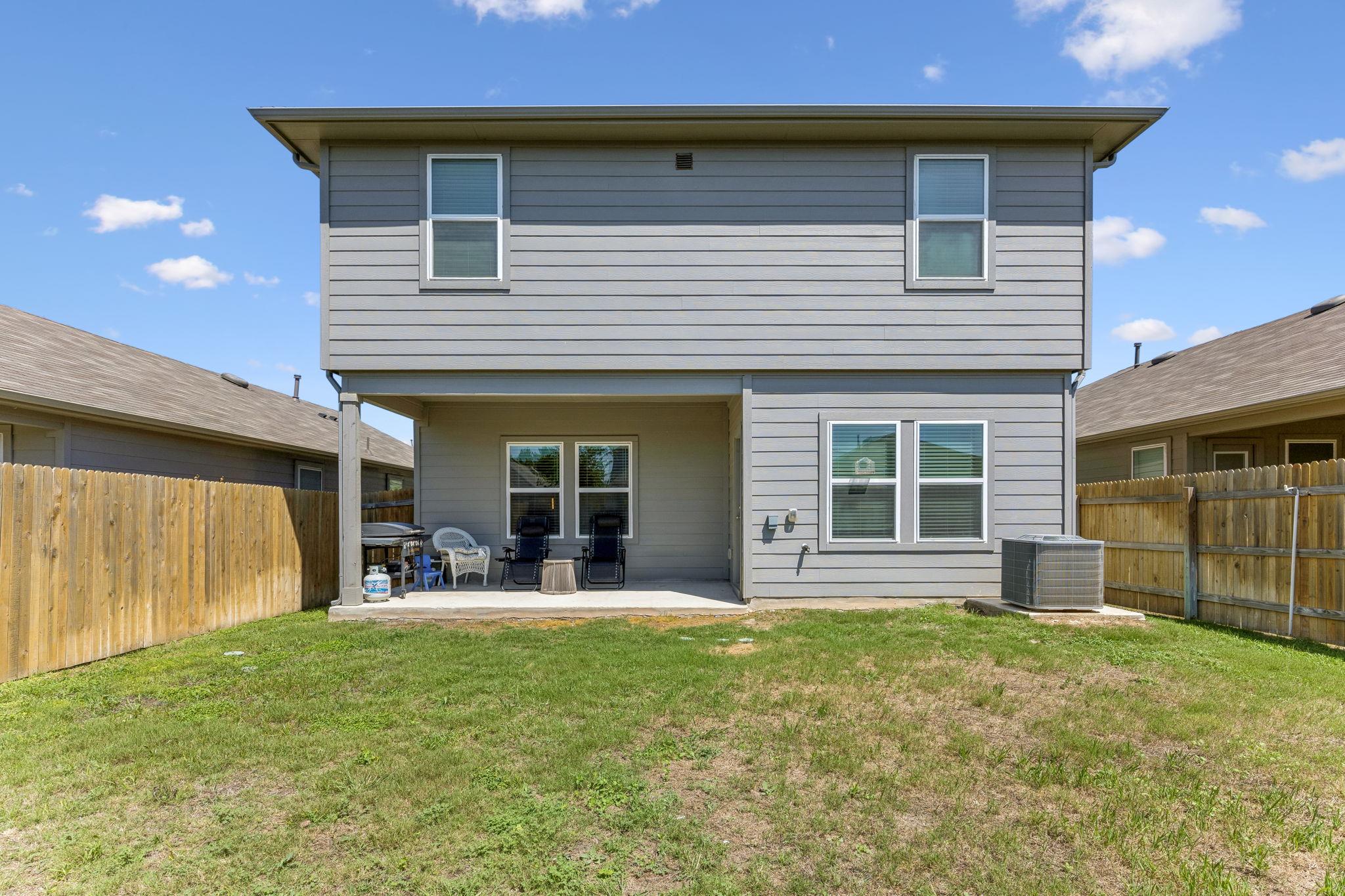 343 Sickle Loop Property Photo 34