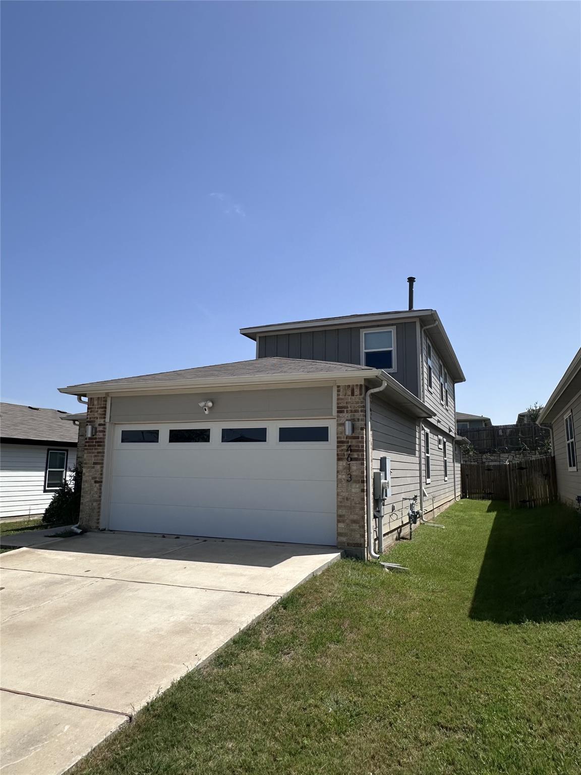 4613 Quarry Bank Dr Property Photo 2