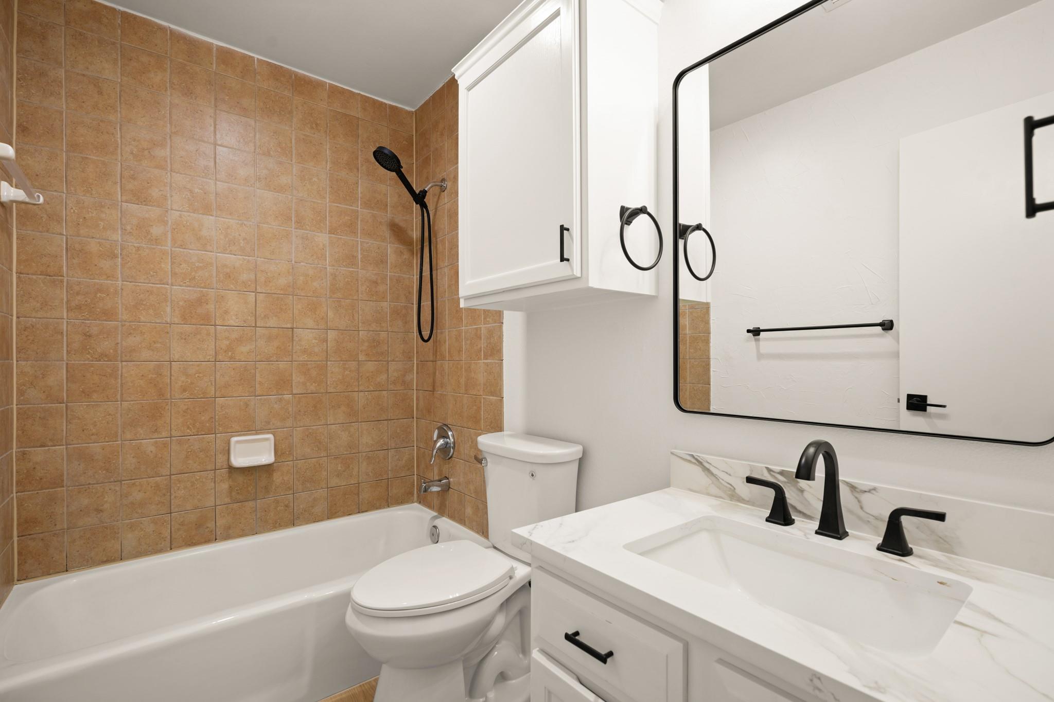 2107 Warfield Way Property Photo 21