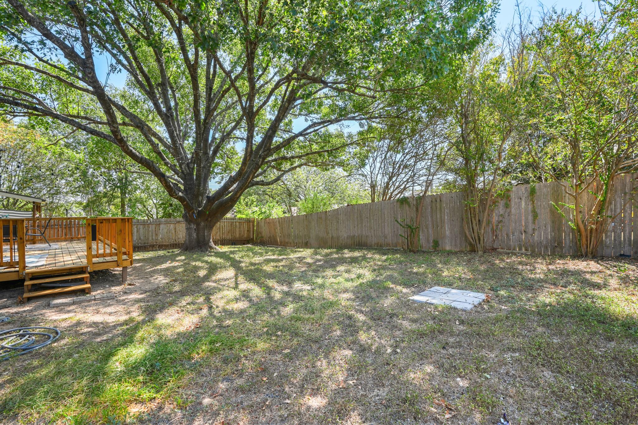2107 Warfield Way Property Photo 28