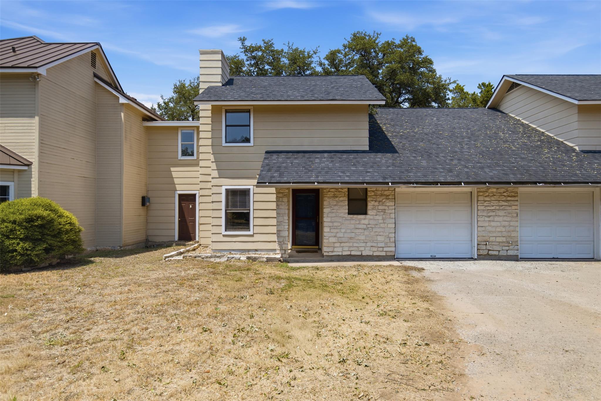 10010 Wildflower Ln #a Property Photo 2