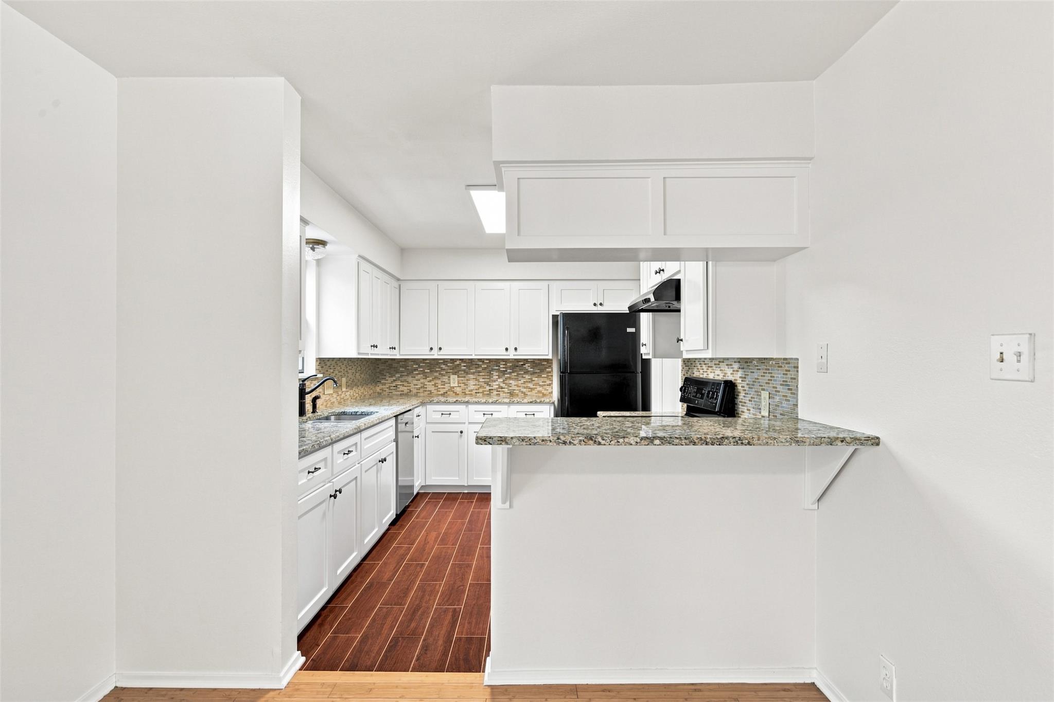 10010 Wildflower Ln #a Property Photo 9