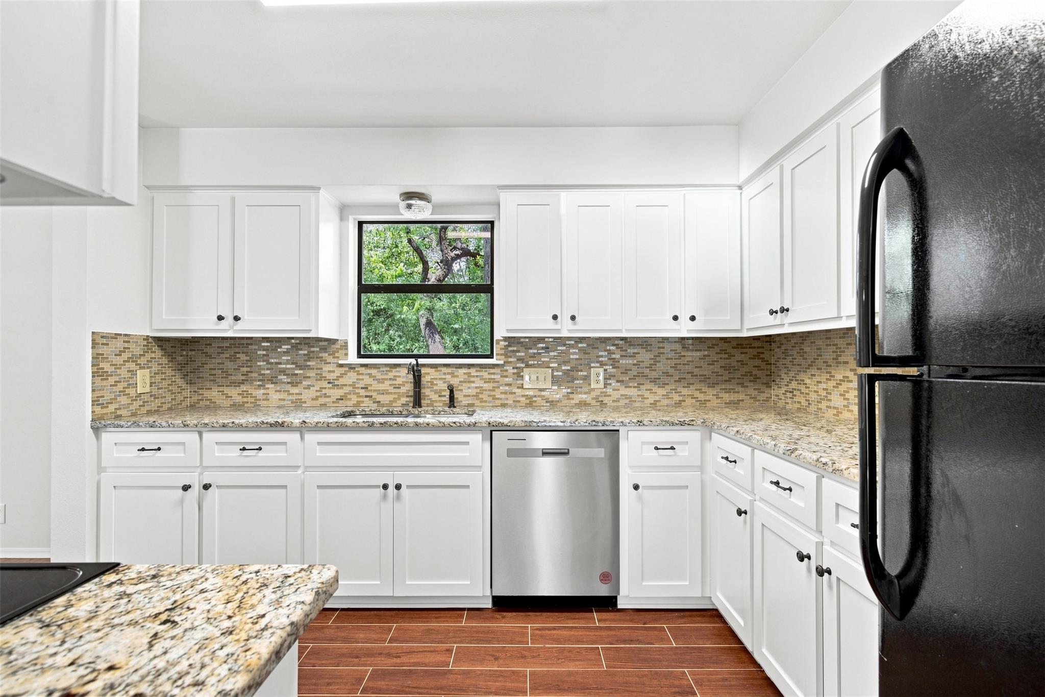 10010 Wildflower Ln #a Property Photo 13
