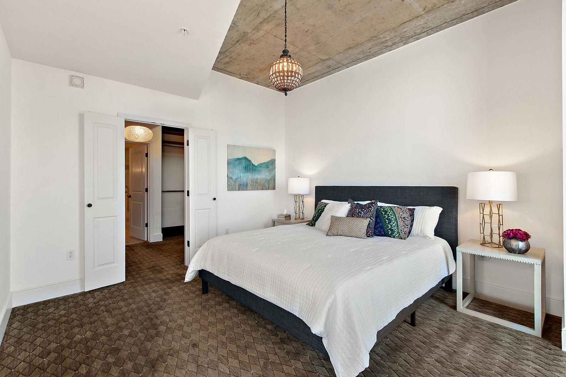 360 Nueces St #3605 Property Photo 6