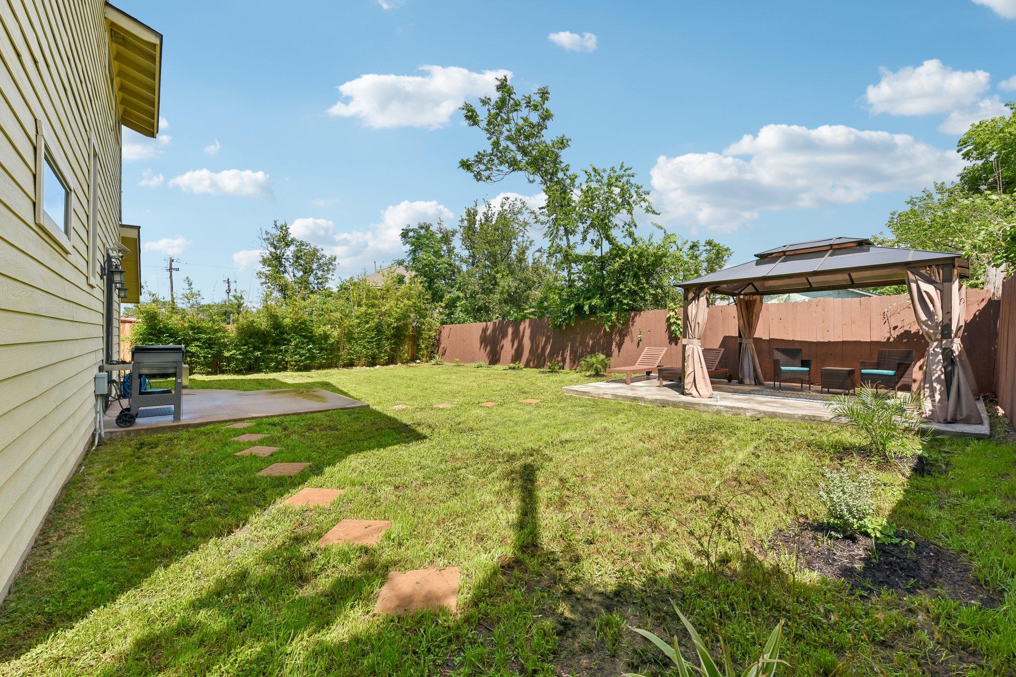 1185 Springdale Rd Property Photo 21