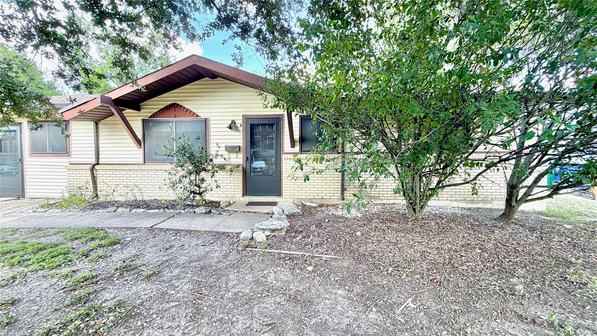 5213 Halmark Dr Property Photo 1