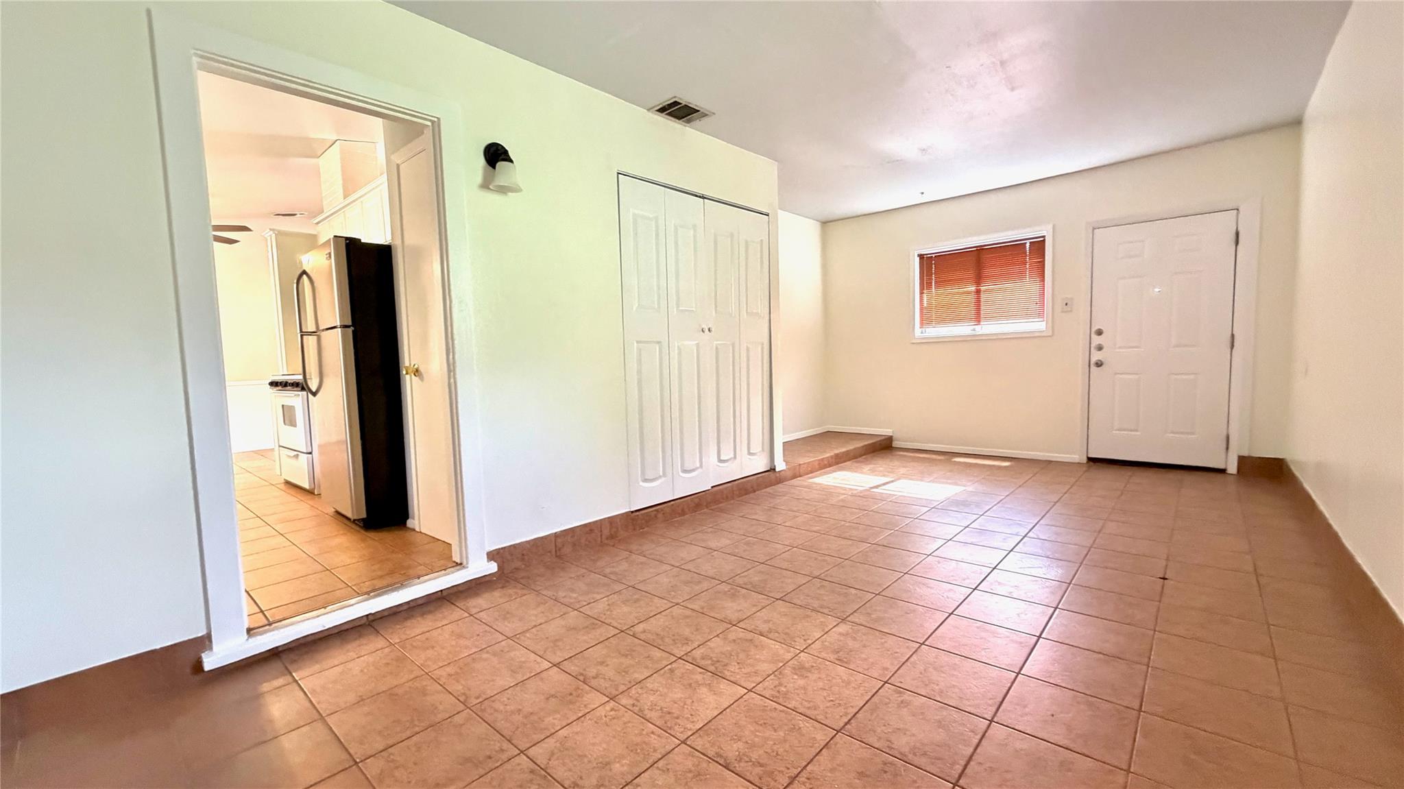 5213 Halmark Dr Property Photo 11
