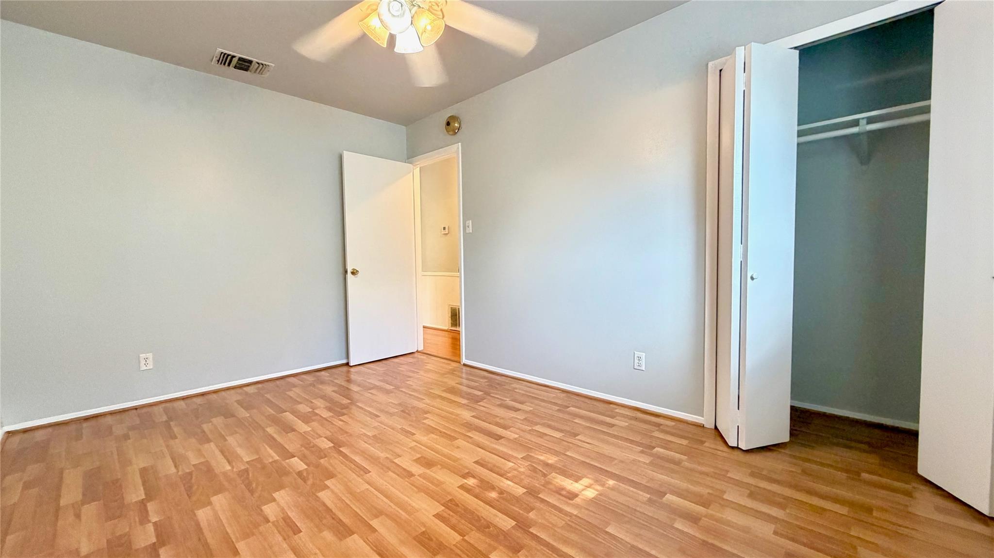 5213 Halmark Dr Property Photo 15