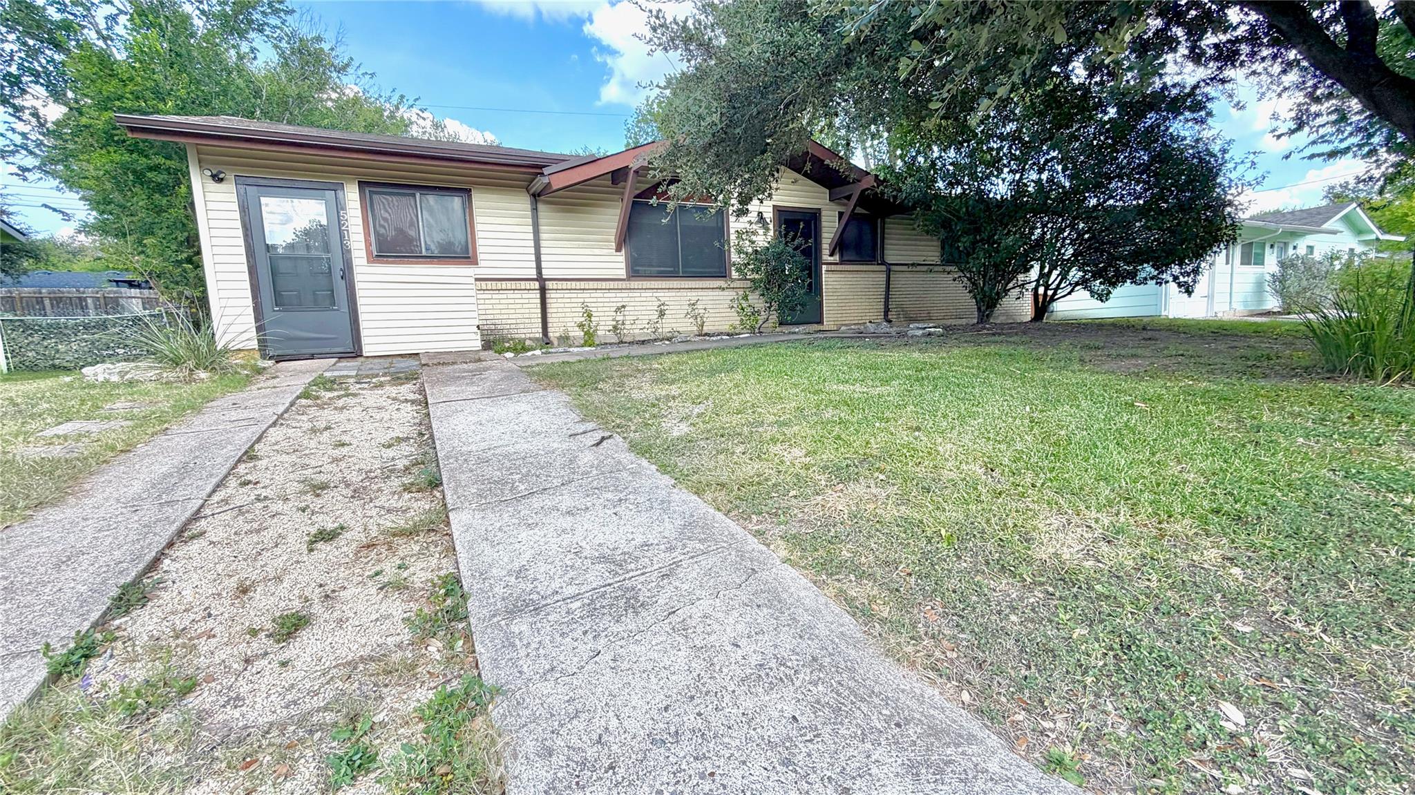 5213 Halmark Dr Property Photo 29