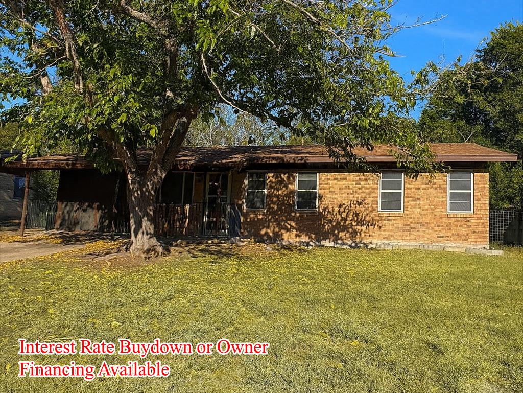305 Highland Dr Property Photo 1
