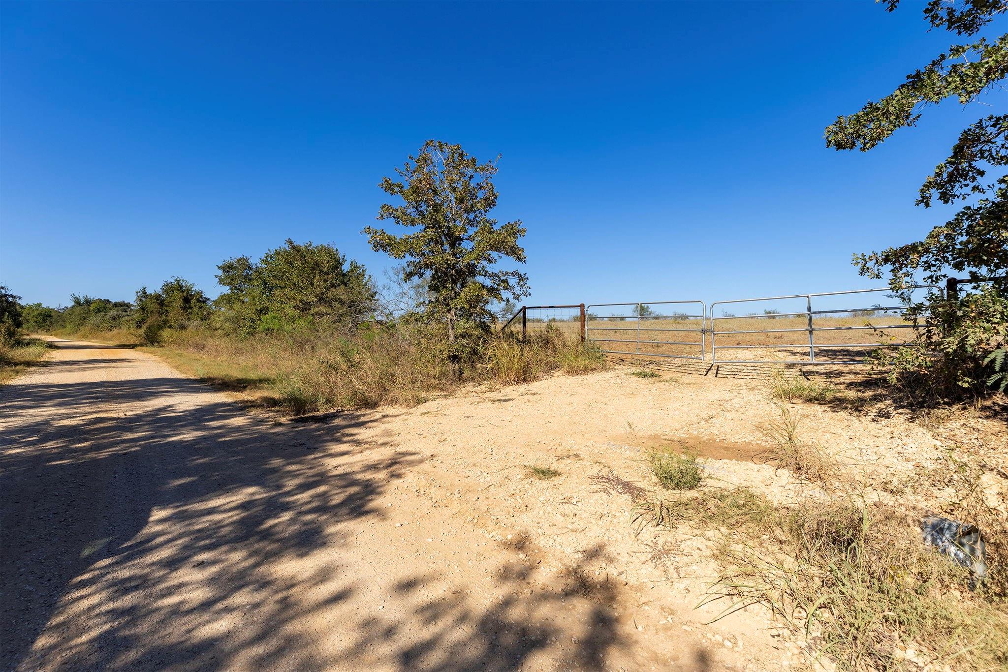 0 Cr 320 Property Photo 37