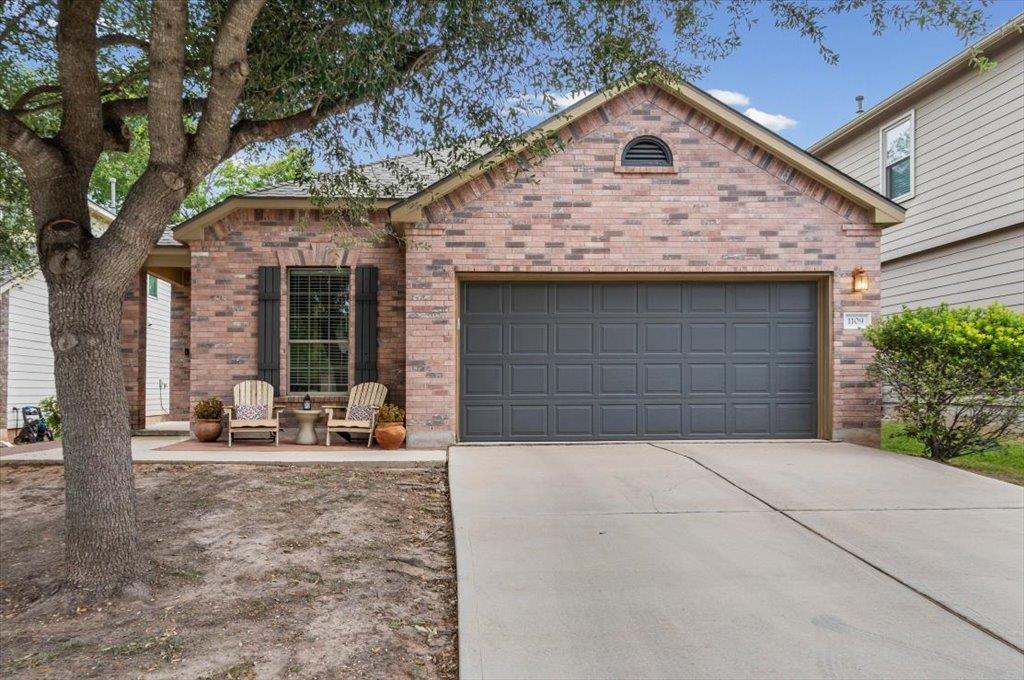1109 Zacharys Way Property Photo 1