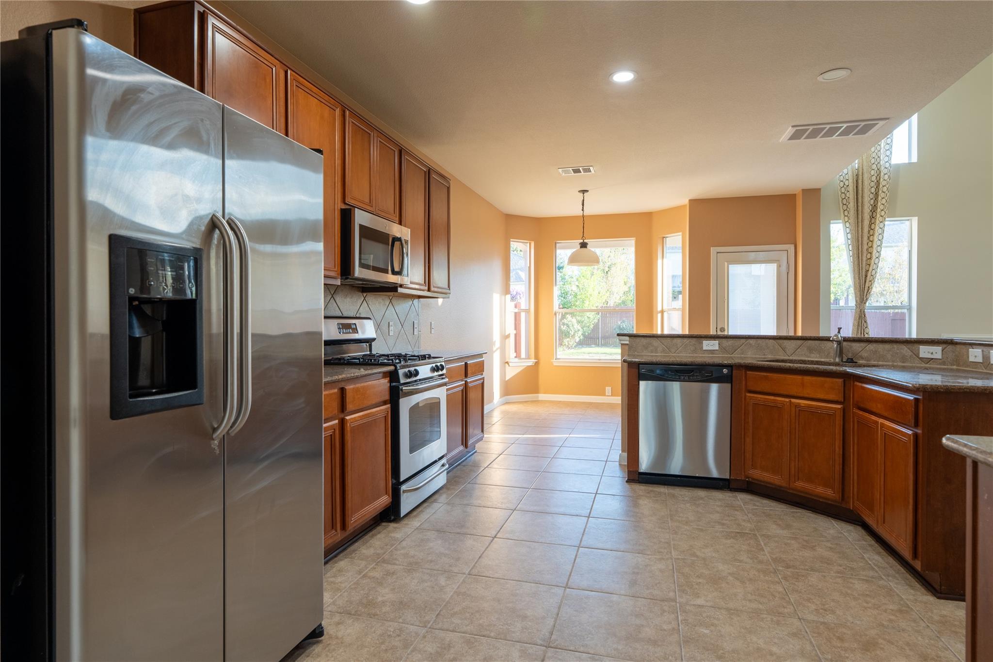 3533 Shiraz Loop Property Photo 5