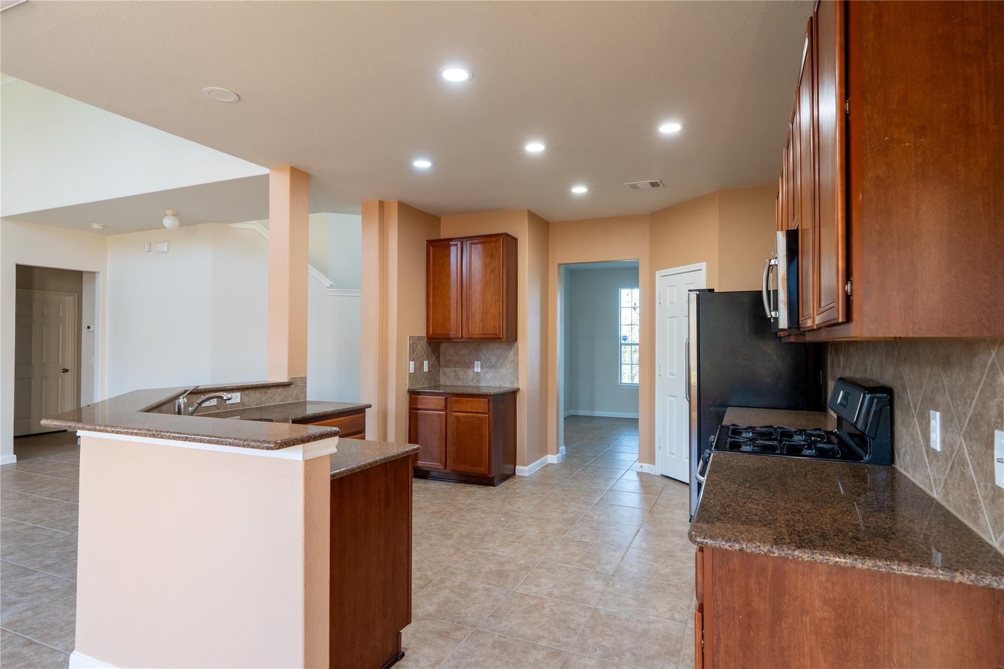 3533 Shiraz Loop Property Photo 6