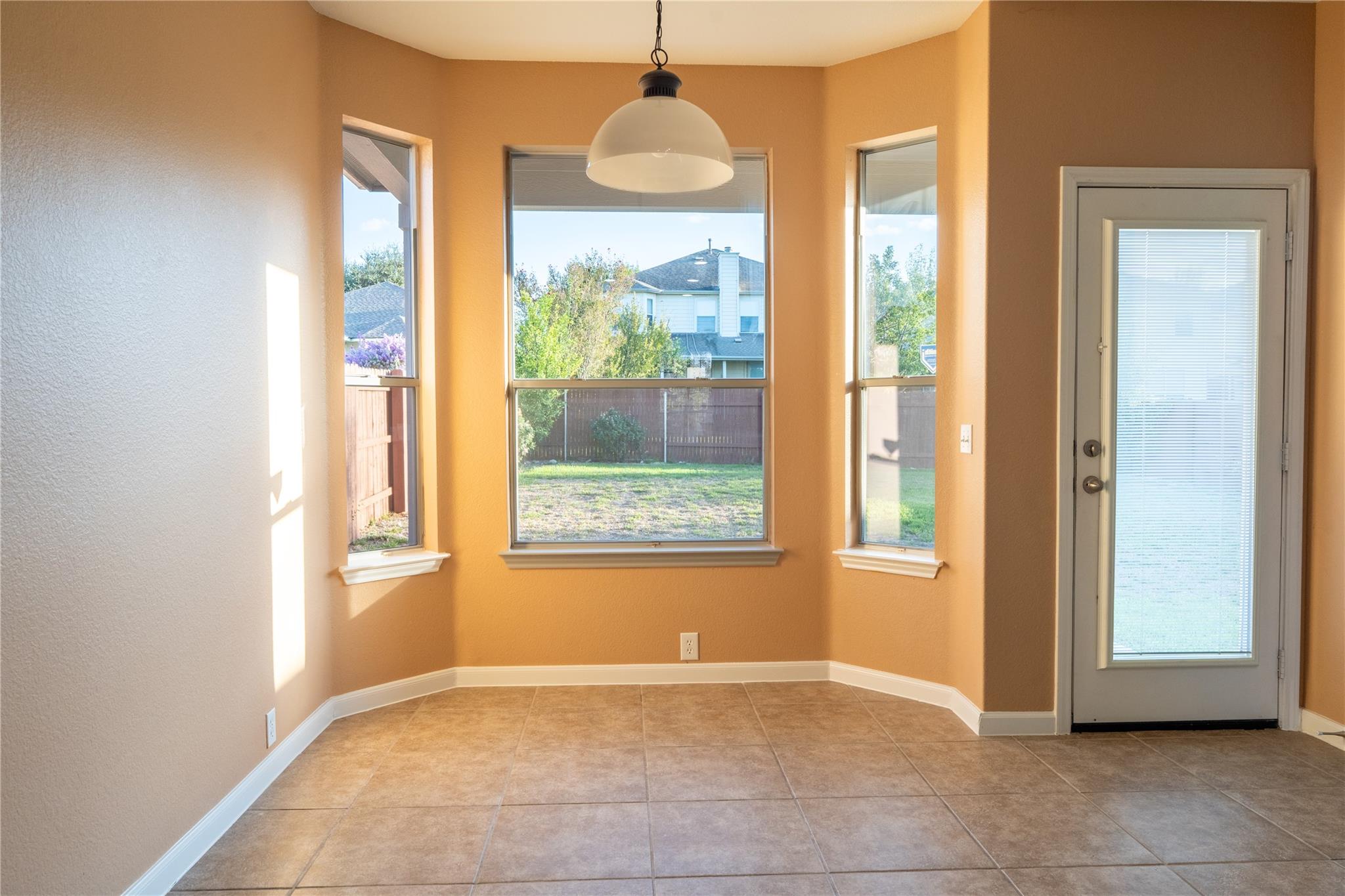 3533 Shiraz Loop Property Photo 9