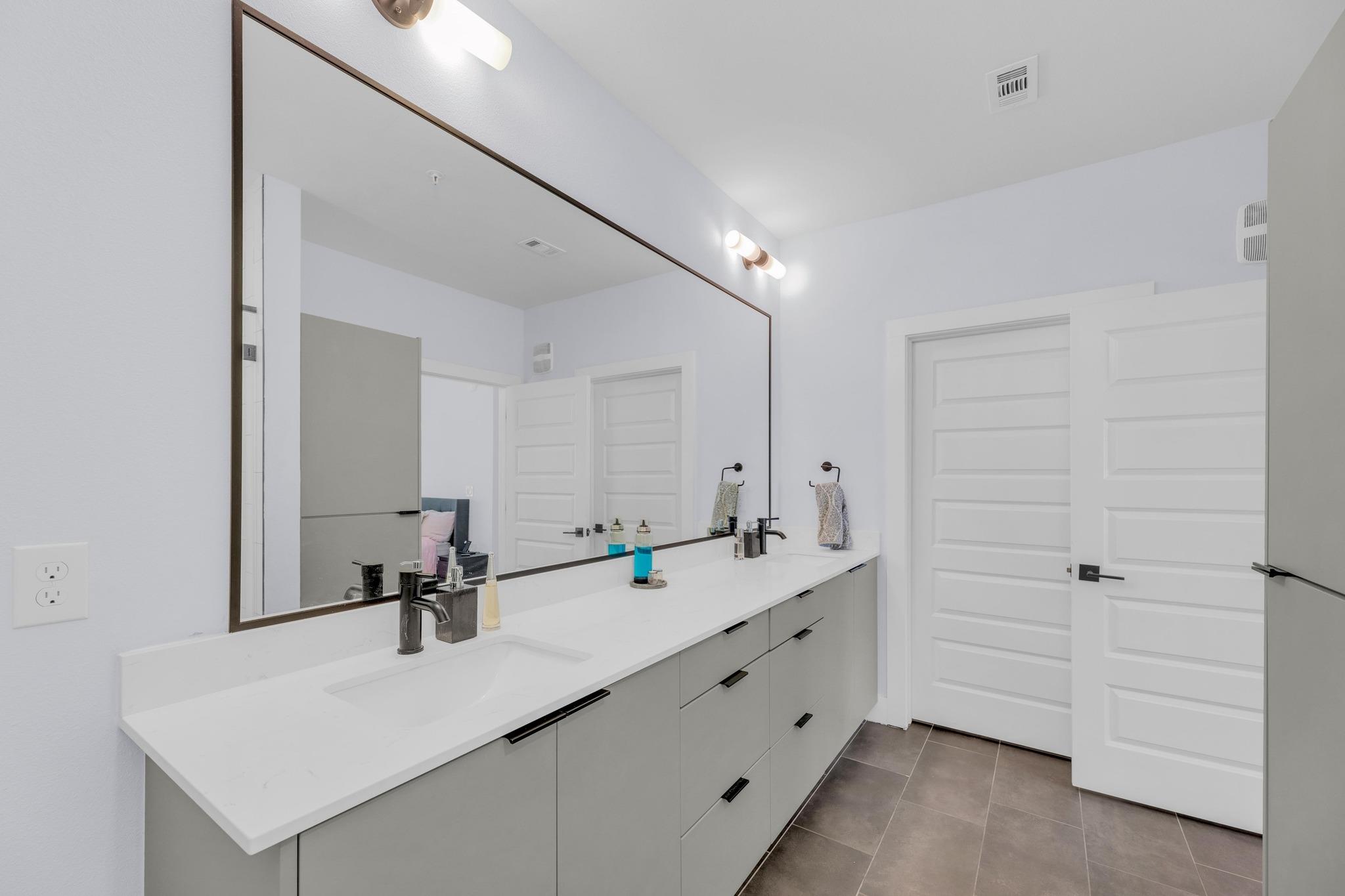 2500 Longview St #323 Property Photo 18