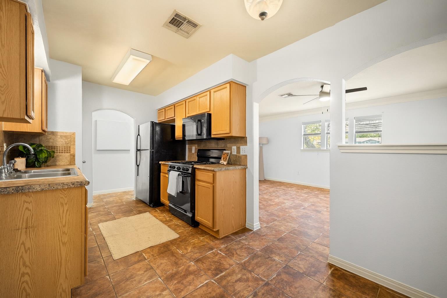 2321 Bendridge Trl Property Photo 4