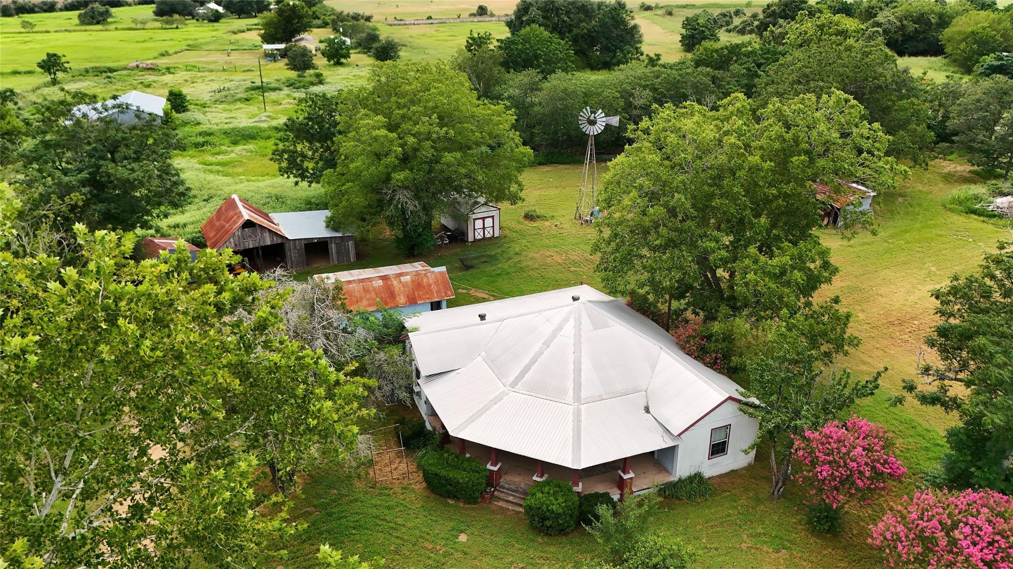 Property Photo 26