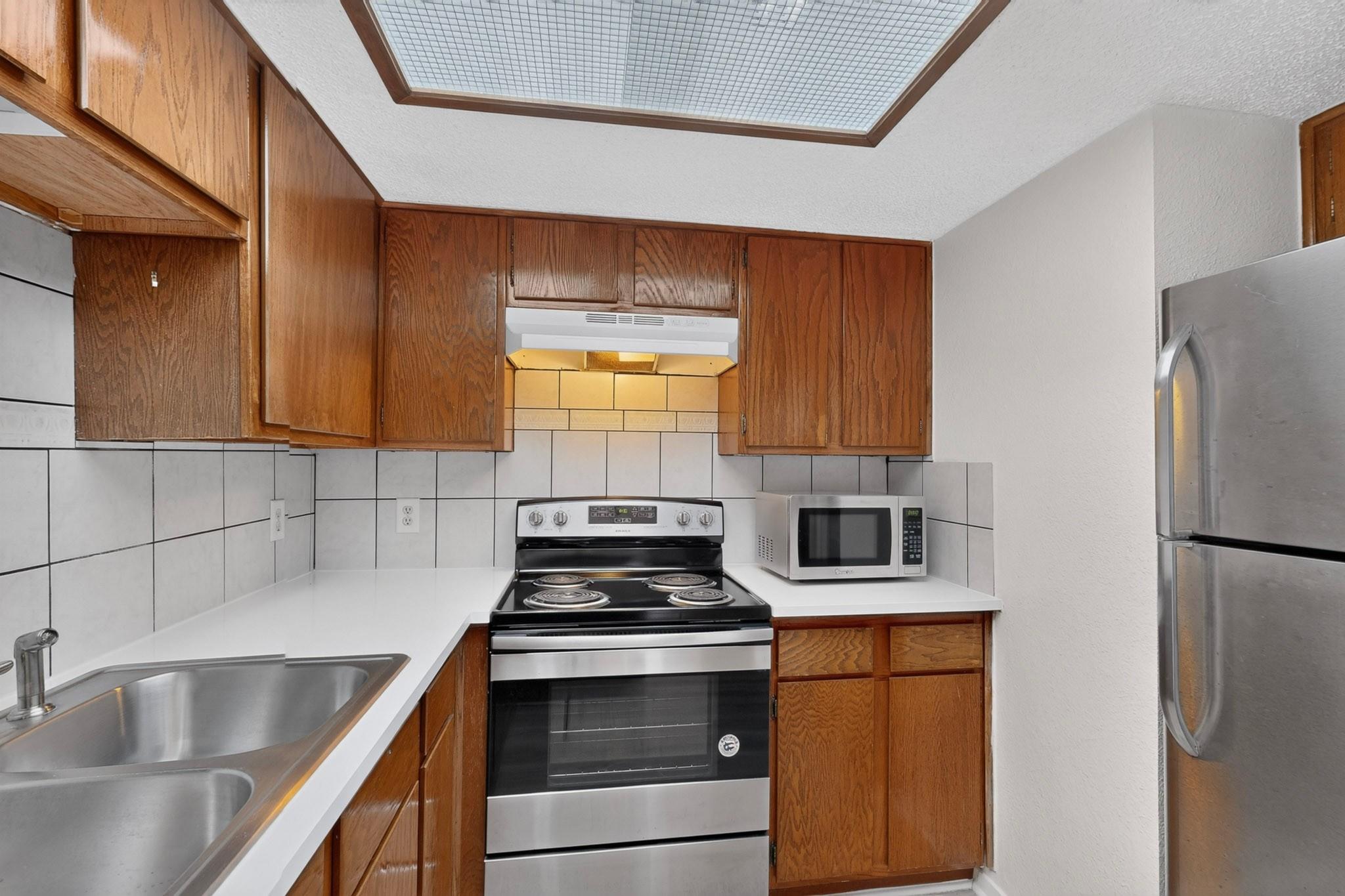8418 Fathom Cir #d401 Property Photo 12