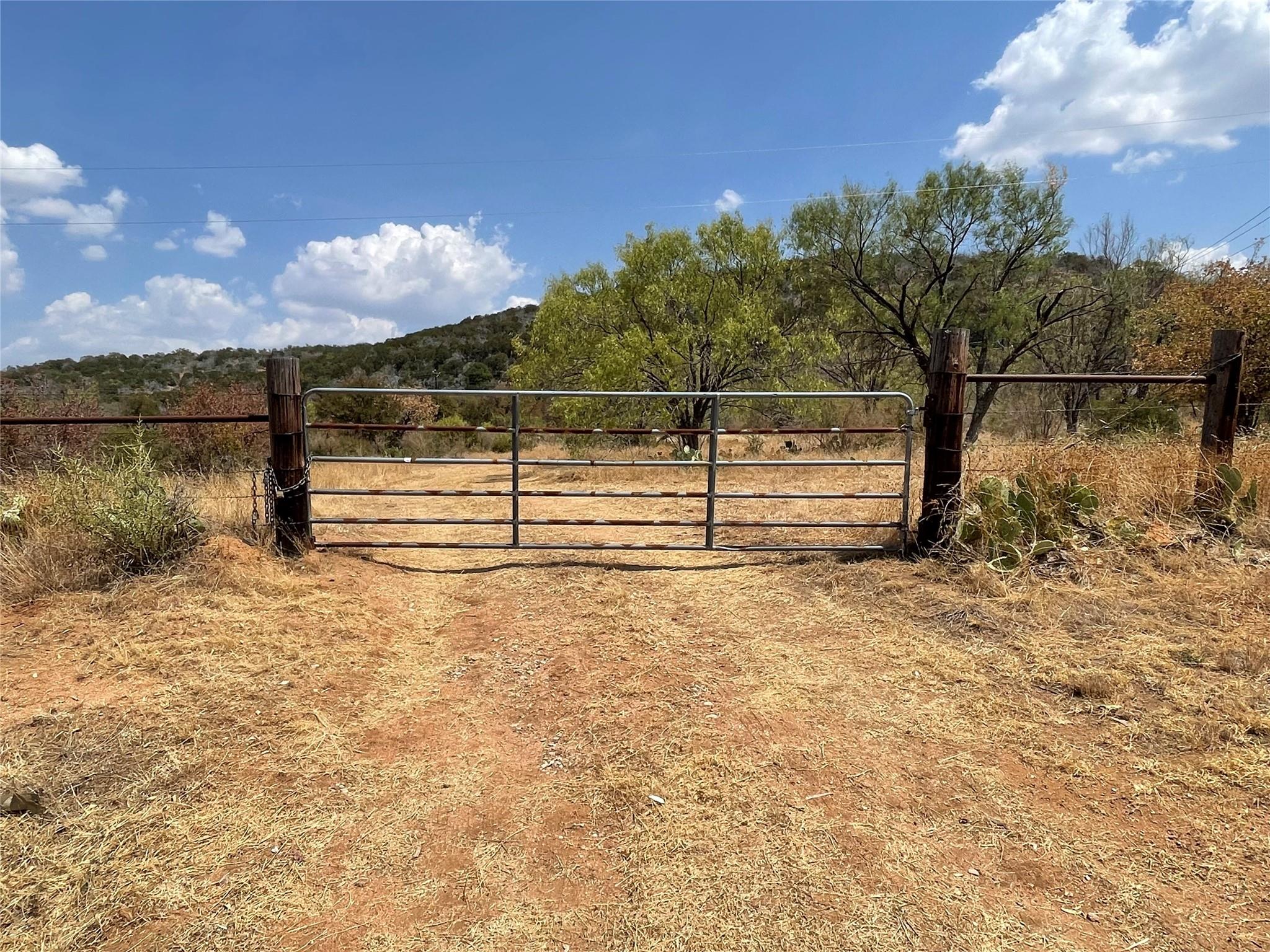 2939 Fm-2342 Rd Property Photo 4