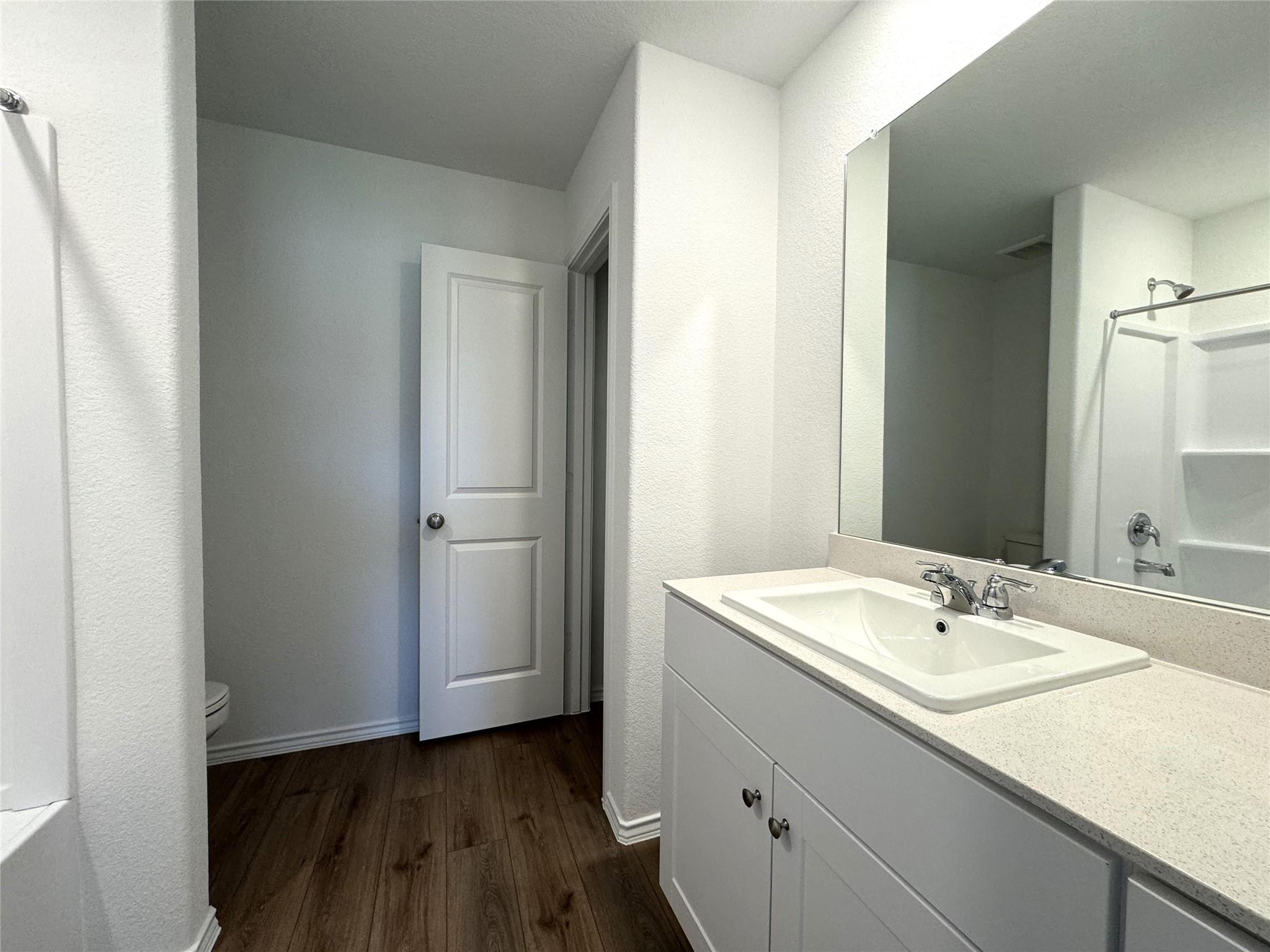 2720 Schwartz Ln Property Photo 7