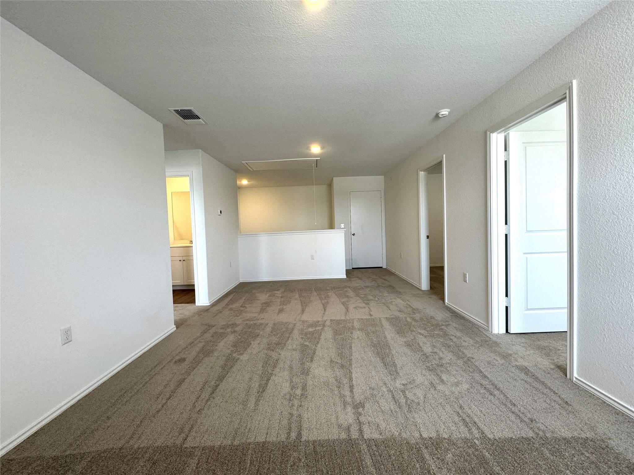 2720 Schwartz Ln Property Photo 9