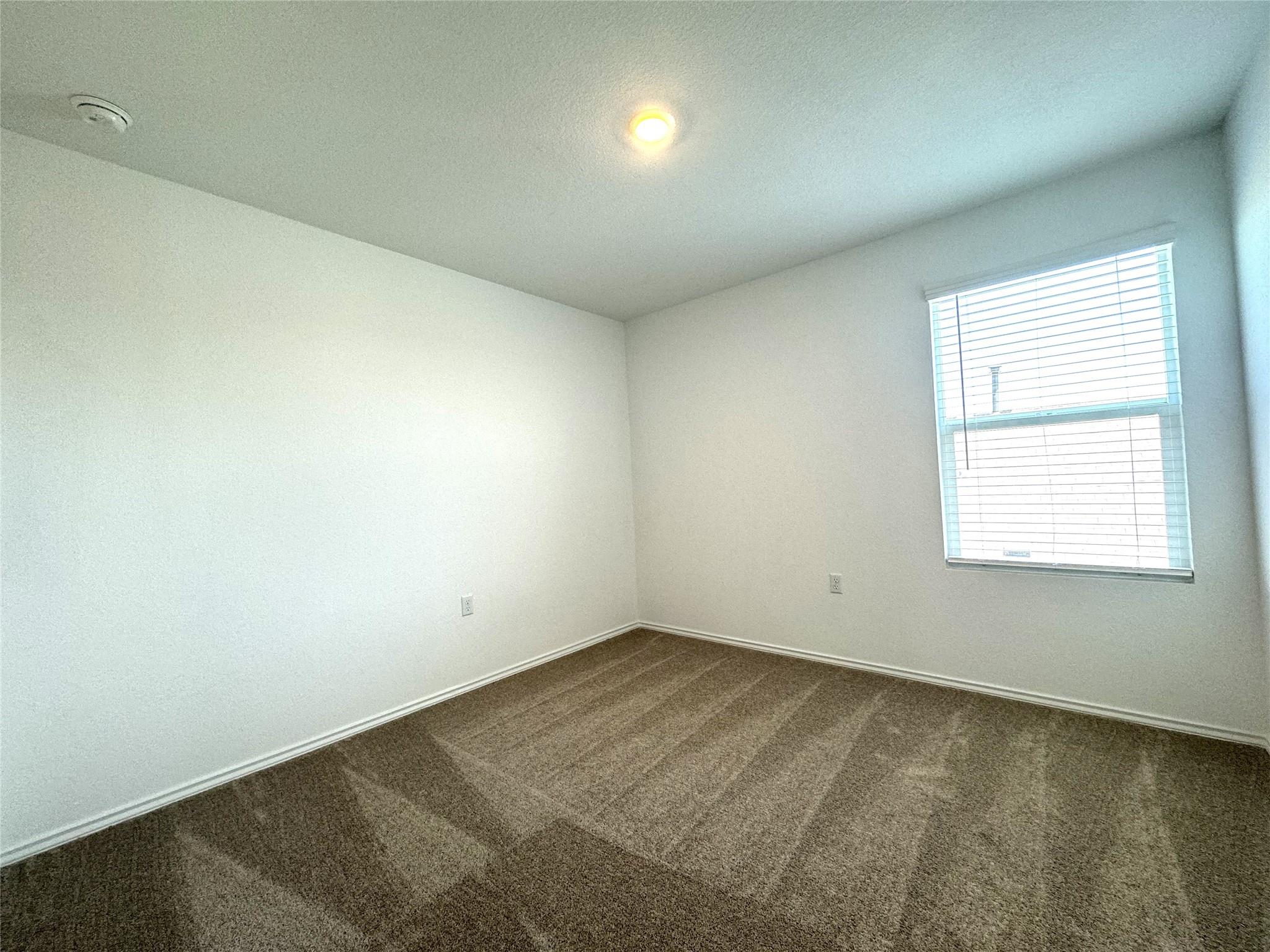 2720 Schwartz Ln Property Photo 10