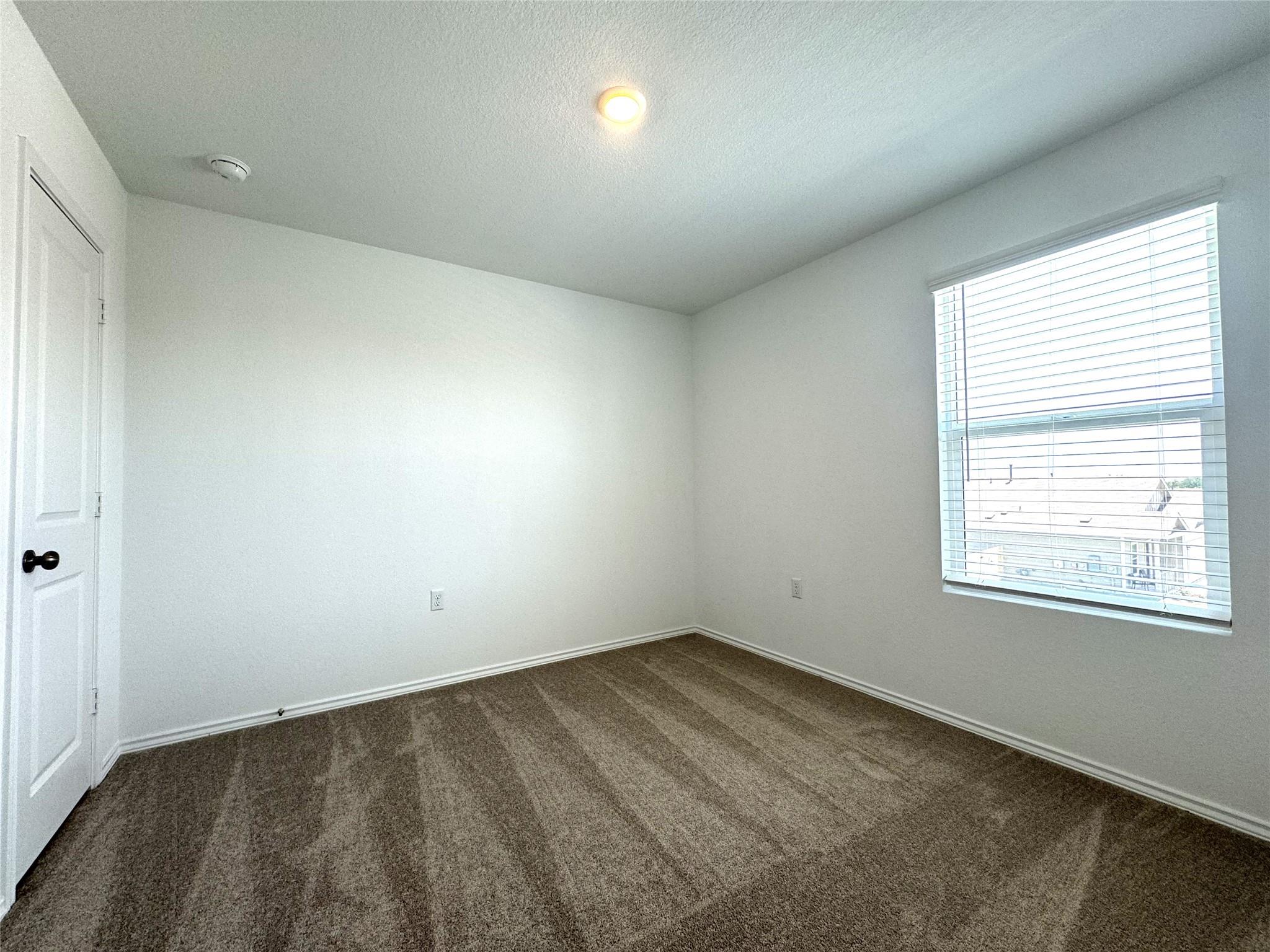2720 Schwartz Ln Property Photo 11