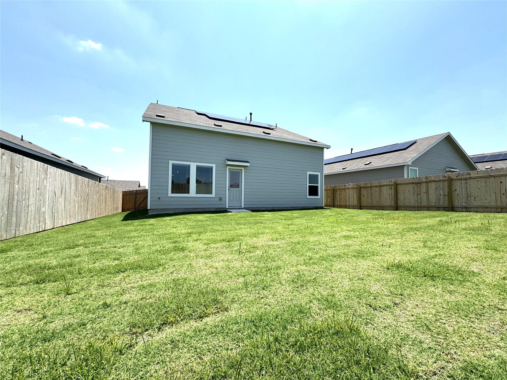 2720 Schwartz Ln Property Photo 15