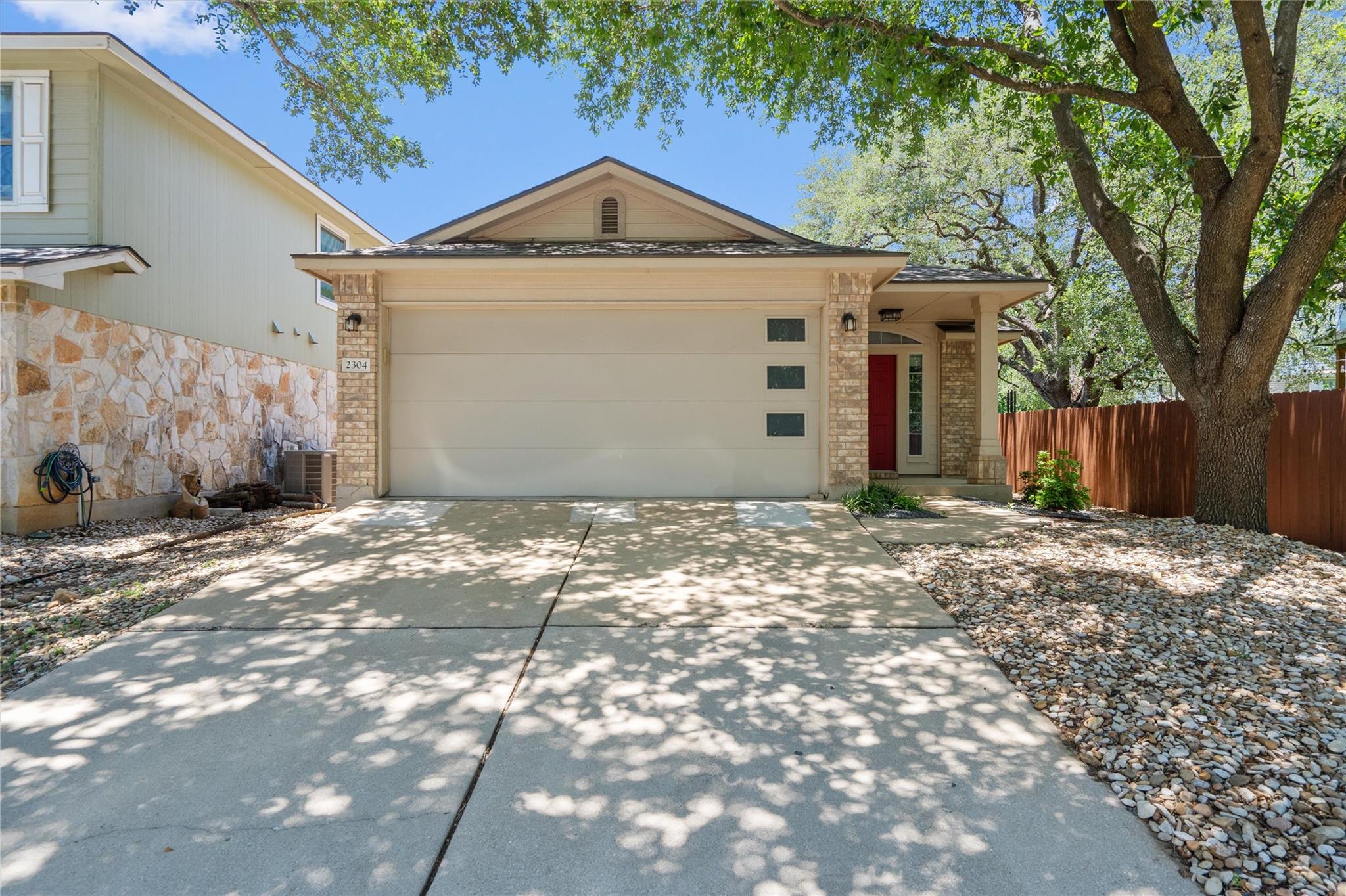 2304 Jesse Owens Dr Property Photo 1