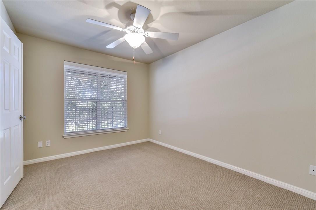 7685 Northcross Dr #221 Property Photo 8