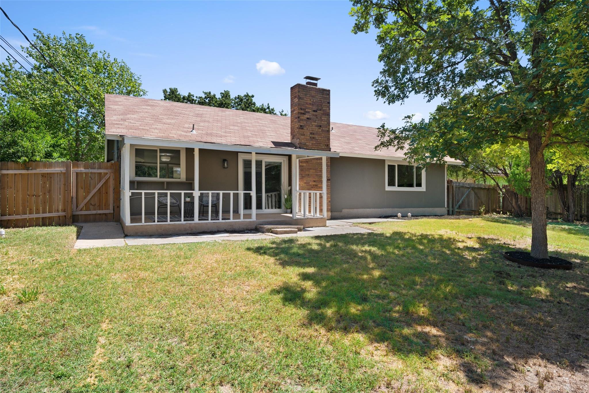 2311 Sheri Oak Ln Property Photo 34