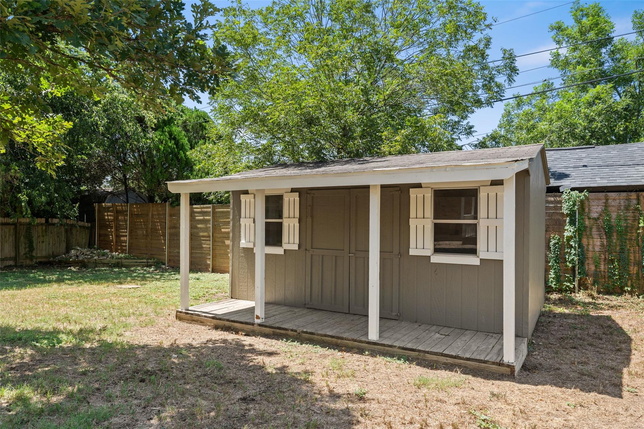 2311 Sheri Oak Ln Property Photo 36