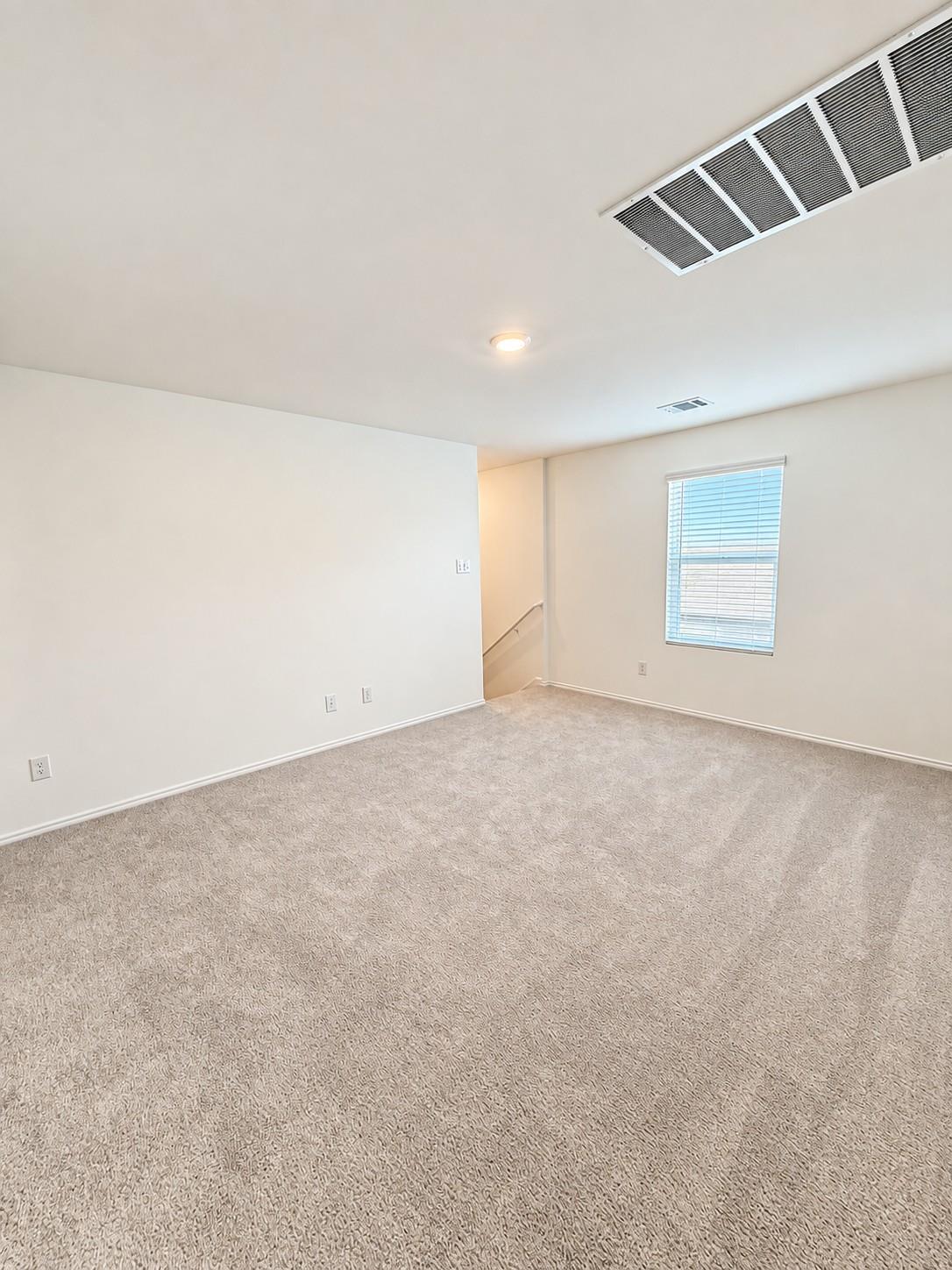 424 Jones Beach Ln Property Photo 5