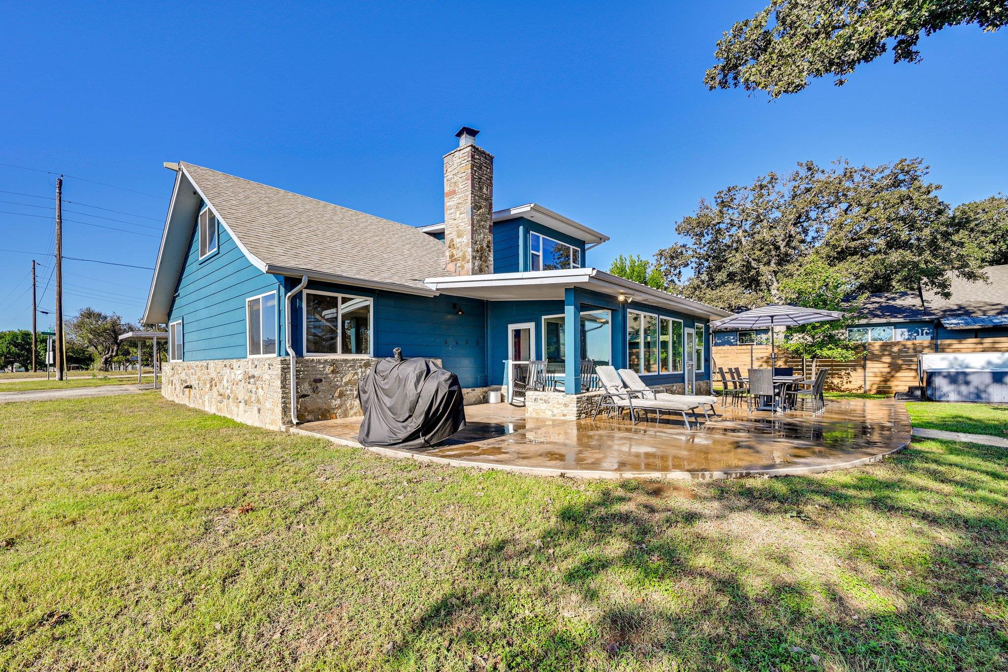 1644 Breezeway None Property Photo 14