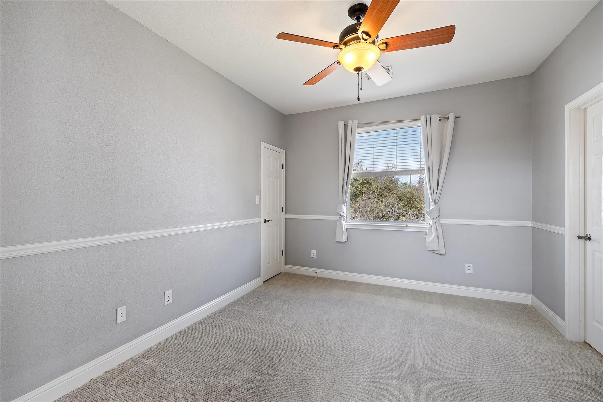 640 Twelve Oaks Ln Property Photo 21