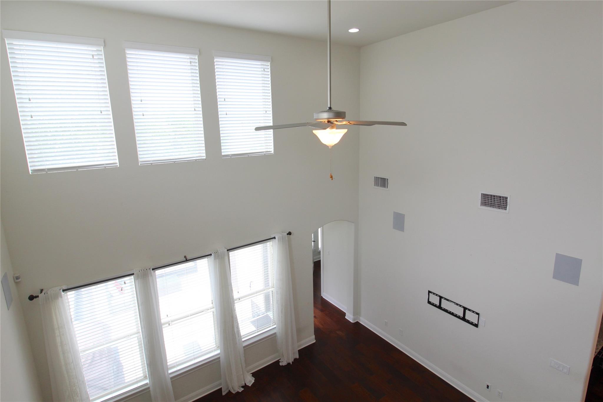 5800 Viejo Dr Property Photo 4
