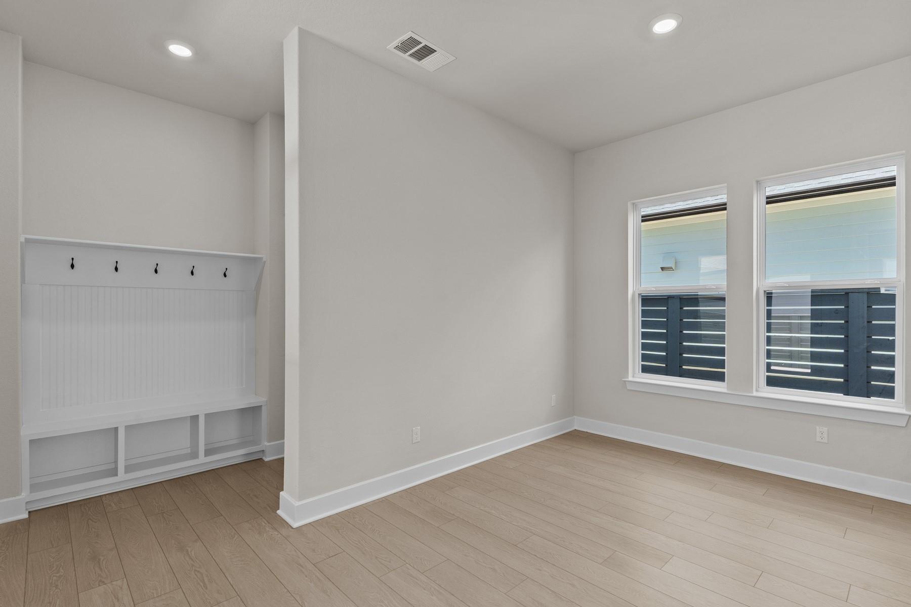 131 Gouda Dr Property Photo 5