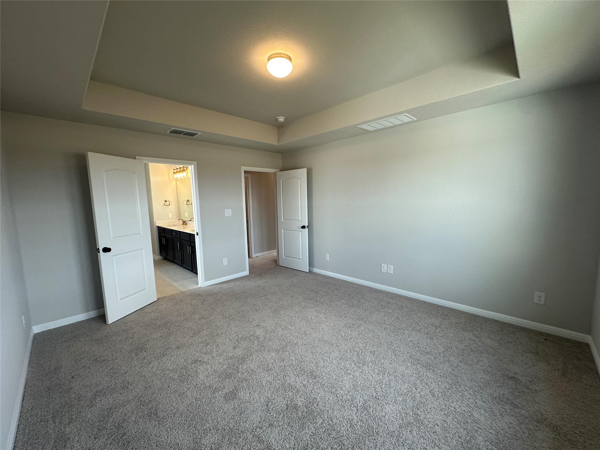 118 Kiowa Bnd Property Photo 22