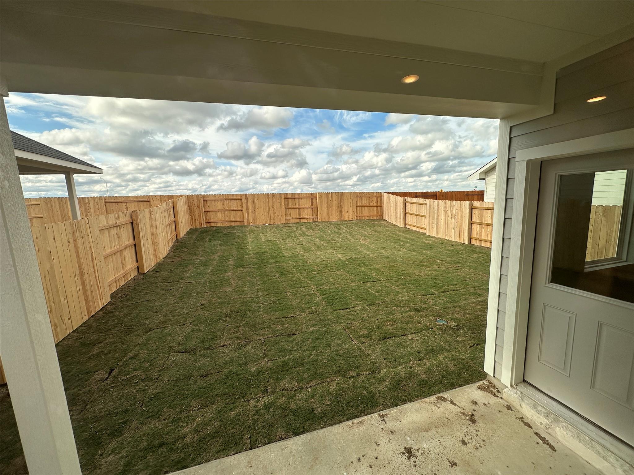118 Kiowa Bnd Property Photo 27