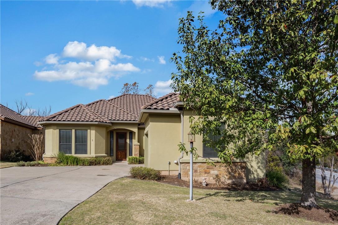 1 Chandon Ln Property Photo 1