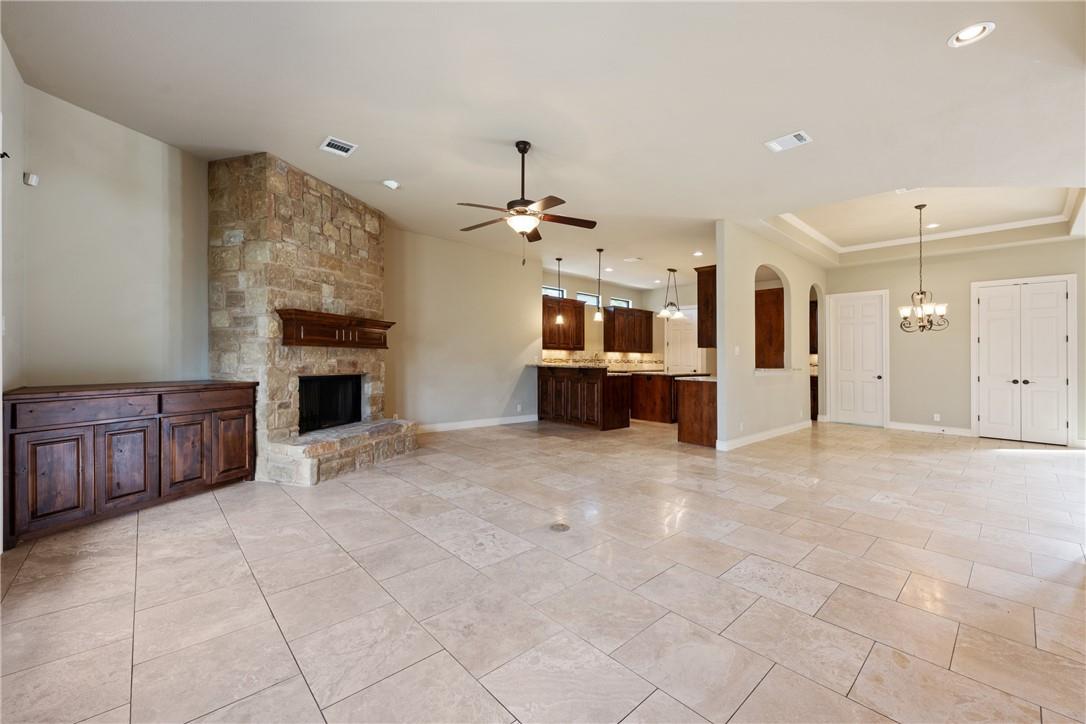 1 Chandon Ln Property Photo 4