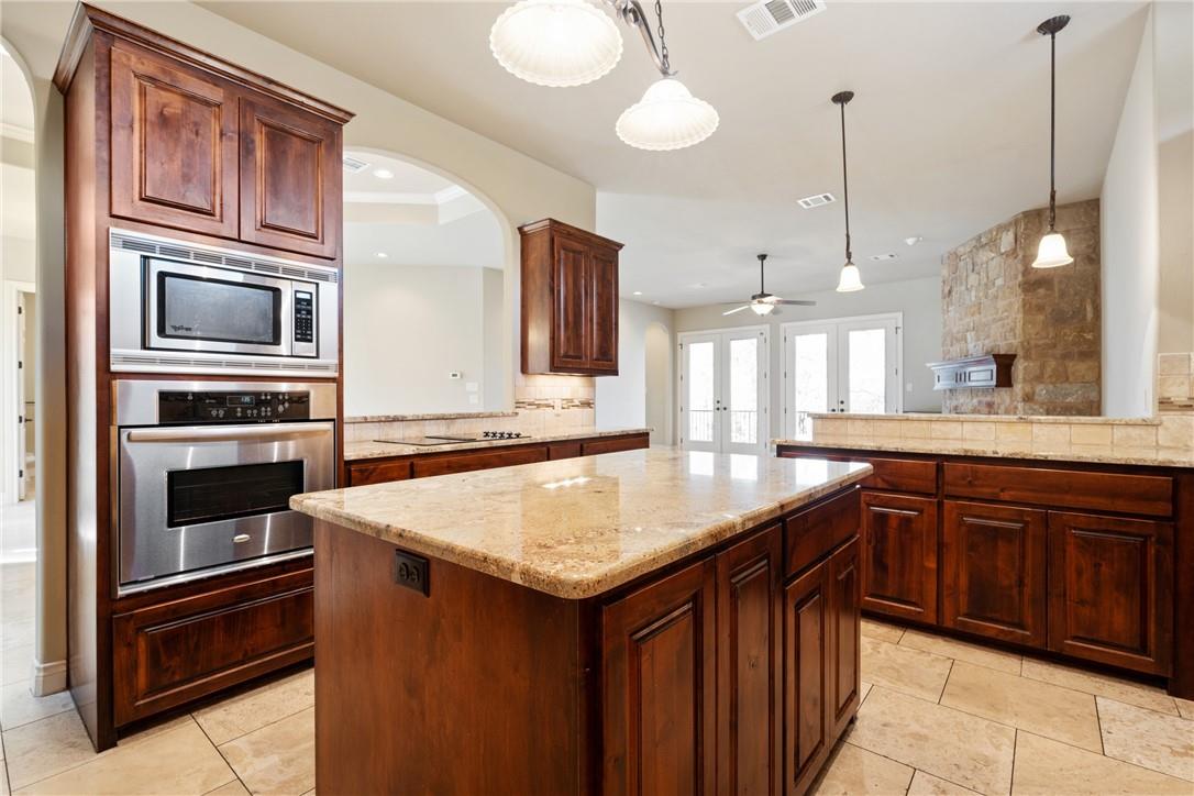 1 Chandon Ln Property Photo 8