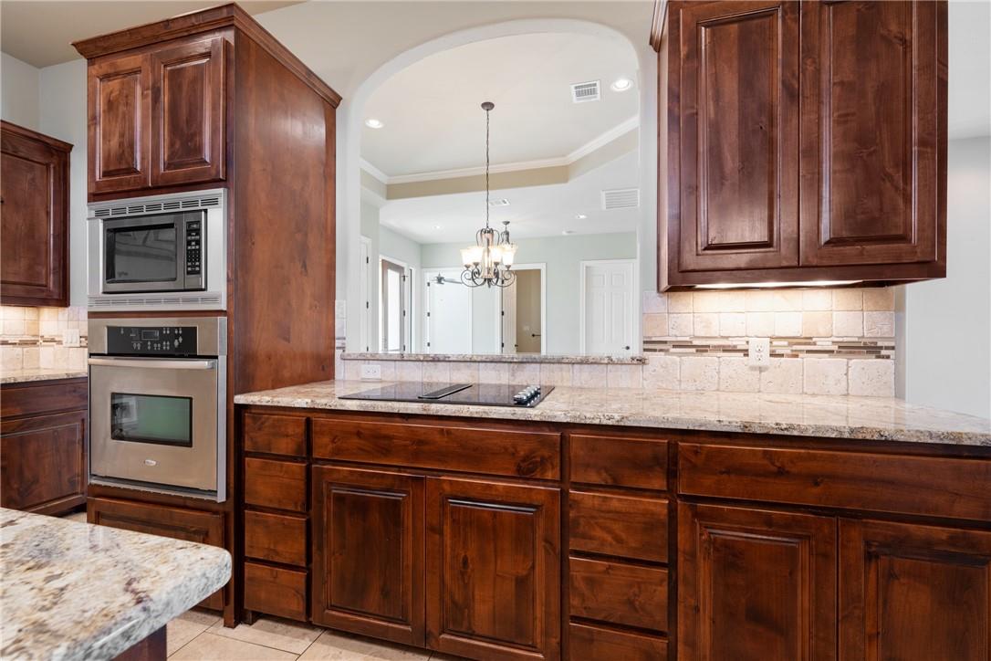 1 Chandon Ln Property Photo 9